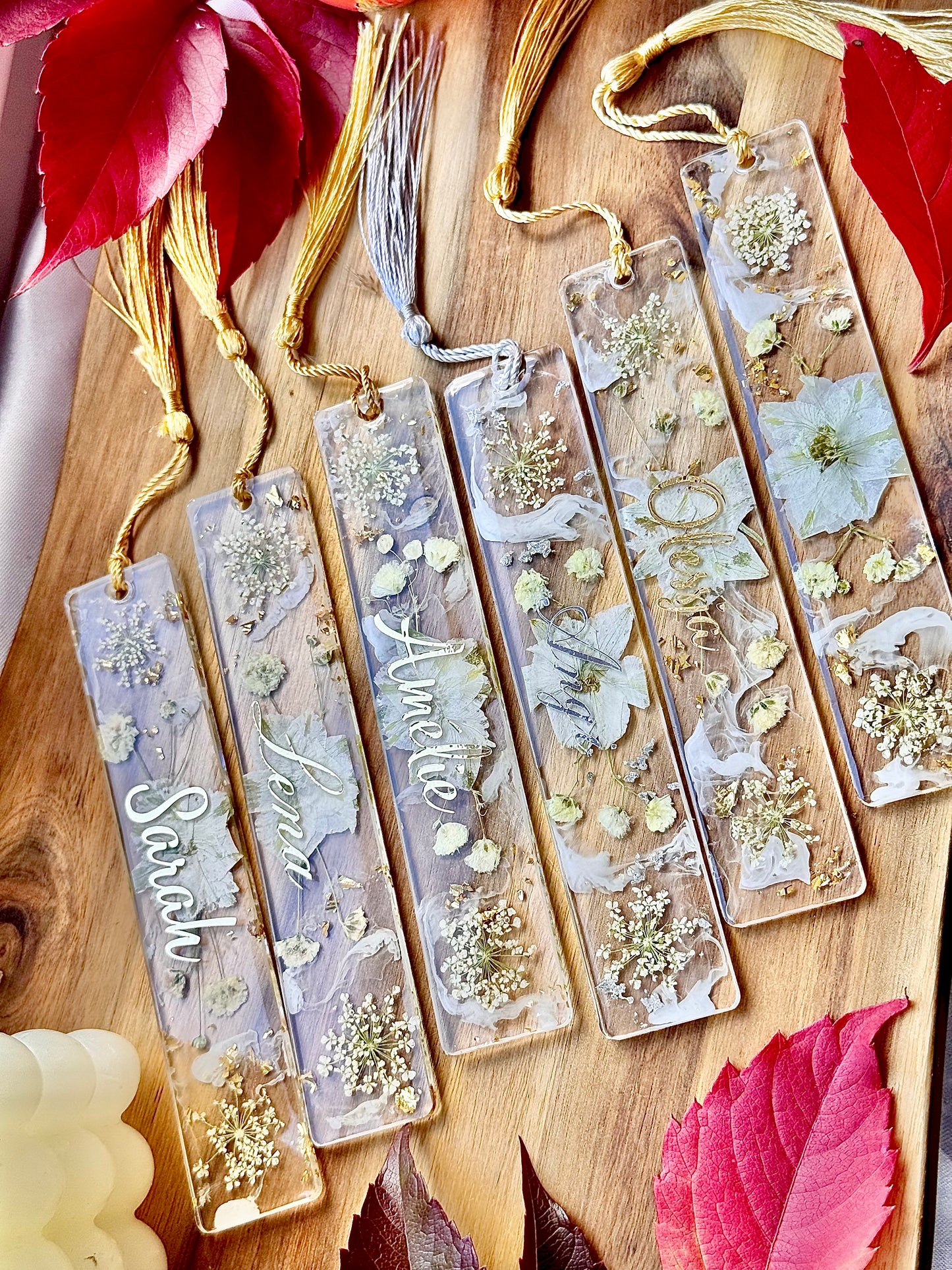 ⚜️Elegantes personalisiertes Lesezeichen aus Epoxidharz mit echten Blumen – Einzigartiges handgemachtes Geschenk