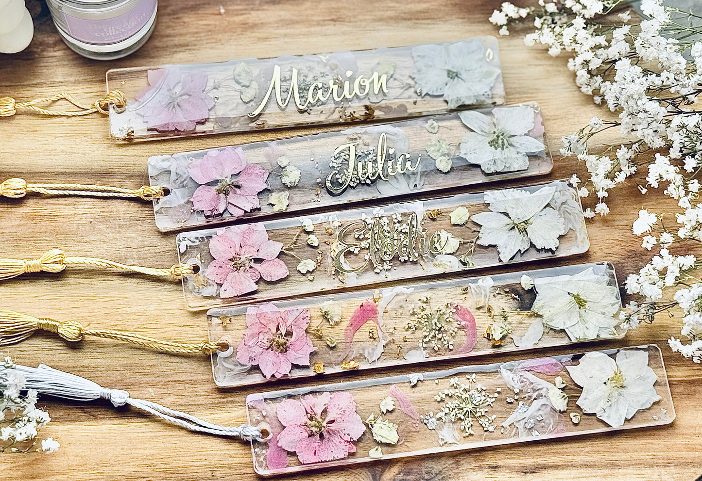 ⚜️ Personalisierte Lesezeichen aus Epoxidharz mit echten Blumen – Handgemacht & Elegant